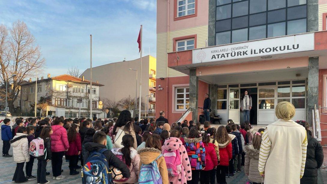 Demirköy İlçemiz Okullarında Deprem Şehitleri Anma ve Saygı Duruşu Yapıldı.